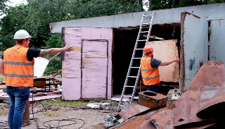Демонтаж гаражей в Петрозаводске, цена от 1778 руб. – услуги под ключ от 2Землекопа-Птр